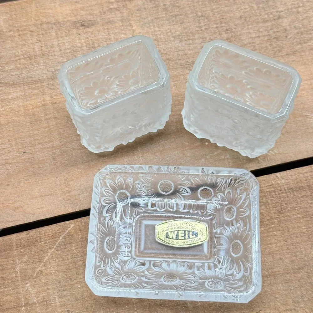 Vintage Barolac Weil Czechoslovakia Frosted Glass Sunflower Smoking Vanity Set